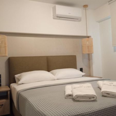 Q Luxury Rooms Paleros Bagian luar foto