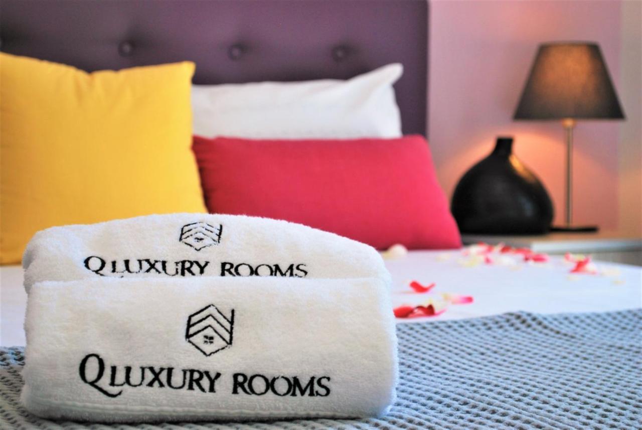 Q Luxury Rooms Paleros Bagian luar foto