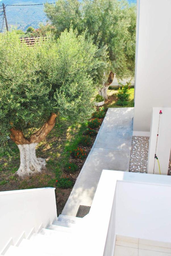 Q Luxury Rooms Paleros Bagian luar foto