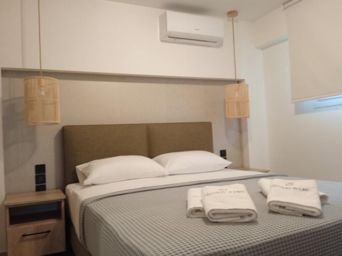 Q Luxury Rooms Paleros Bagian luar foto