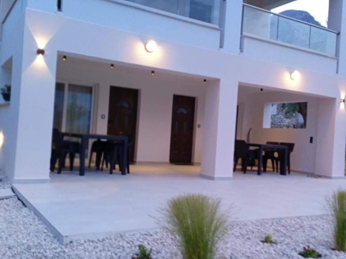 Q Luxury Rooms Paleros Bagian luar foto