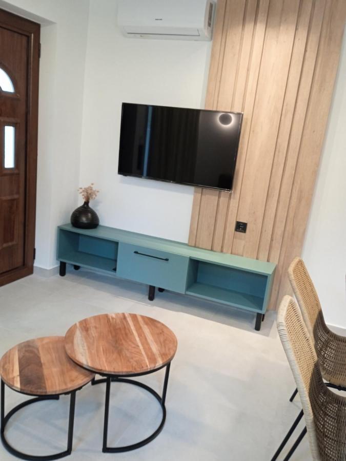 Q Luxury Rooms Paleros Bagian luar foto